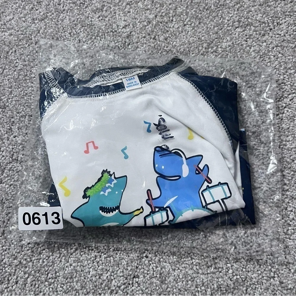 💚 NWT! Wippette boys two piece swim set size 18 months